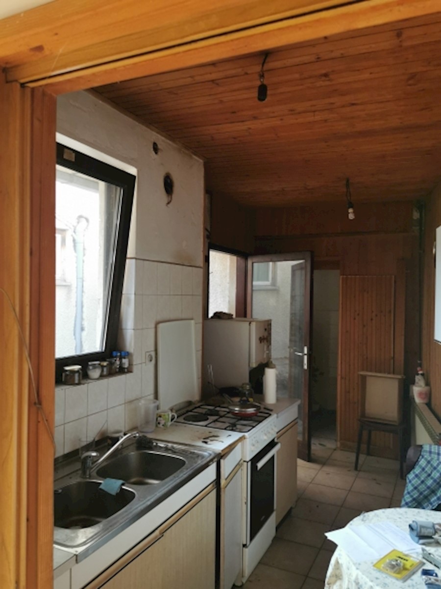 Dom Na predaj - PRIMORSKO-GORANSKA  NOVI VINODOLSKI 