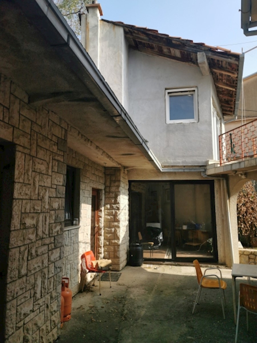 Dom Na predaj - PRIMORSKO-GORANSKA  NOVI VINODOLSKI 