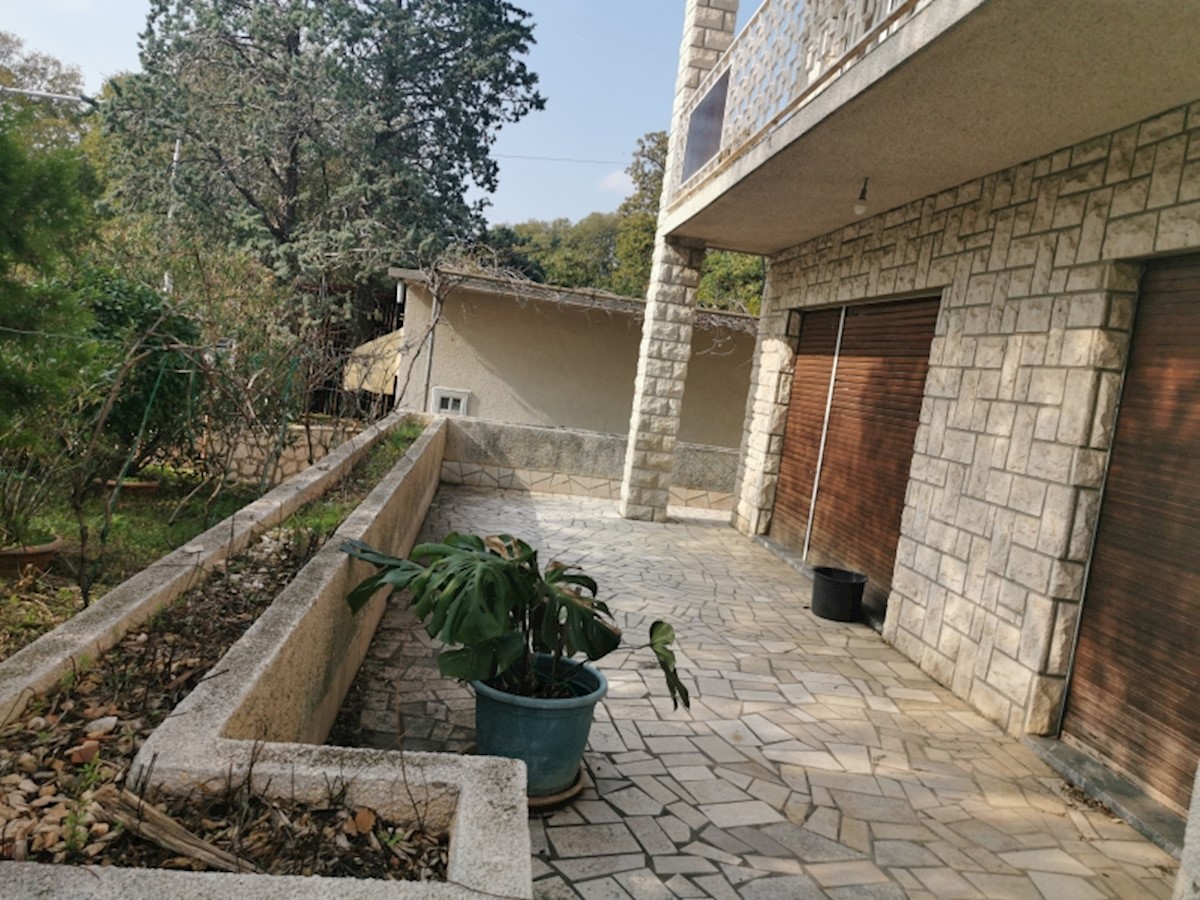 Dom Na predaj - PRIMORSKO-GORANSKA  NOVI VINODOLSKI 