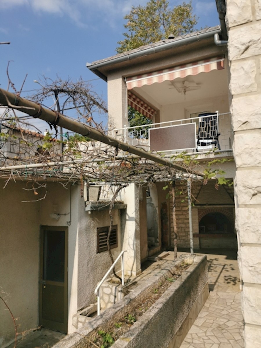 Dom Na predaj - PRIMORSKO-GORANSKA  NOVI VINODOLSKI 