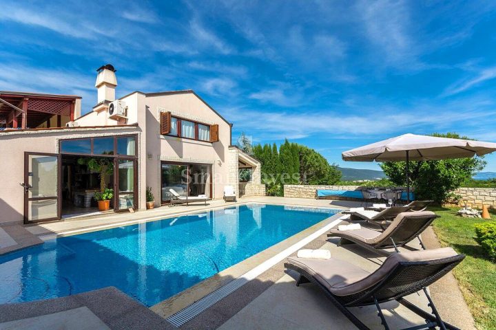 House for sale 350 m² – Rakalj
