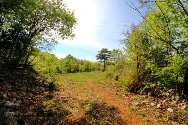 Land for sale 2030 m² – Dobrinj