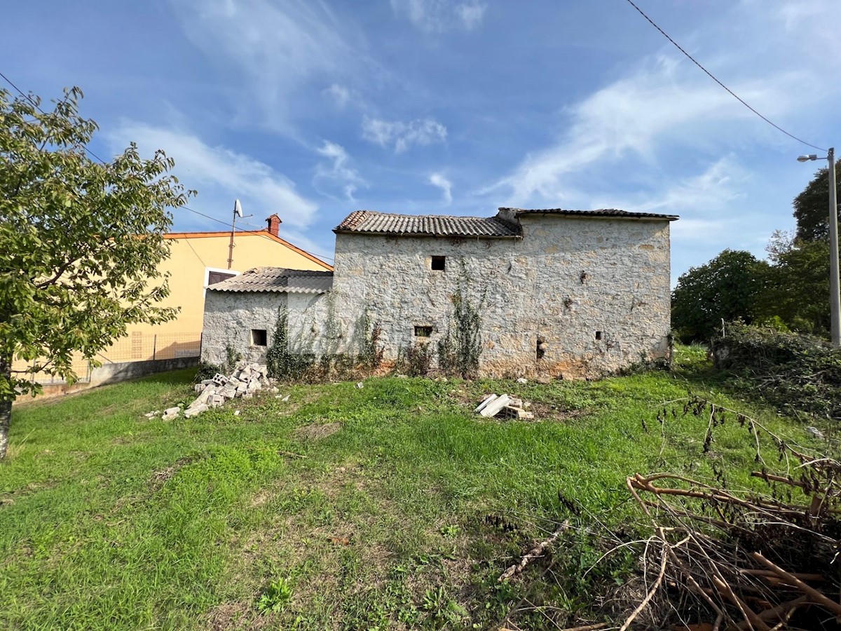 House For sale - ISTARSKA  KAROJBA 