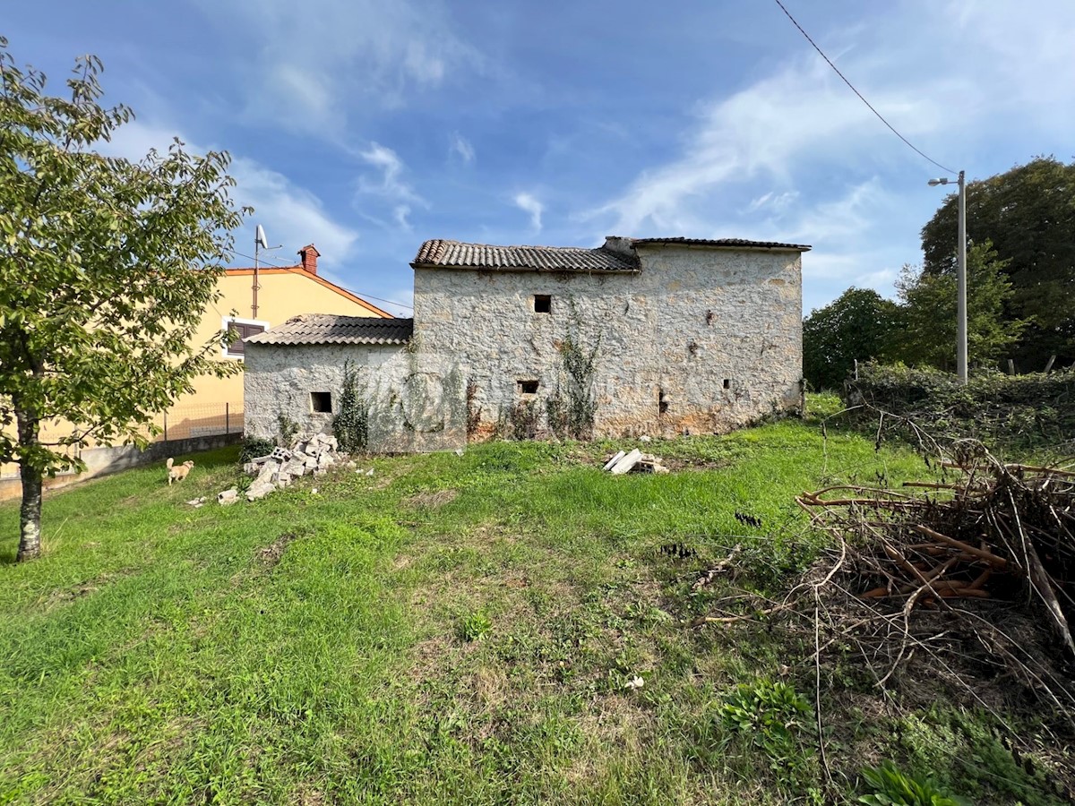 House For sale - ISTARSKA  KAROJBA 
