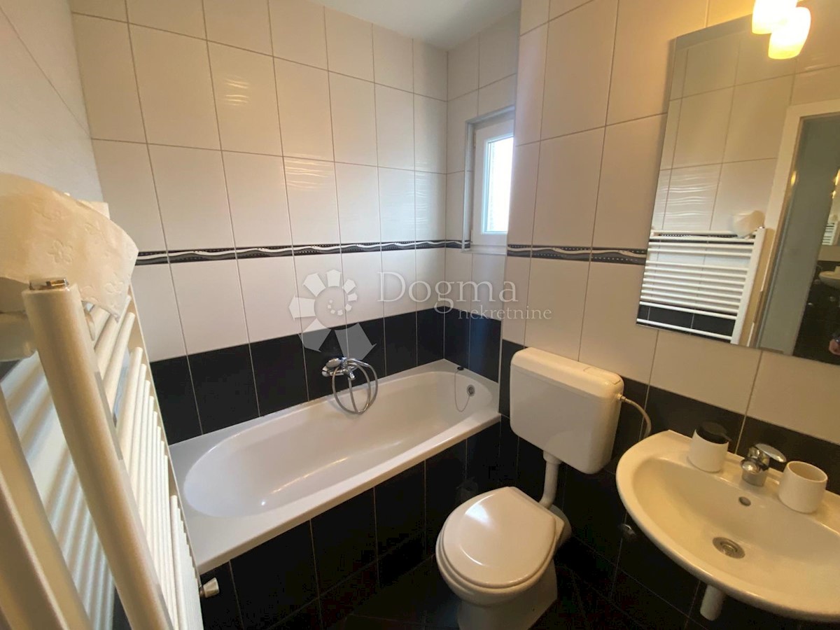 Flat For rent - PRIMORSKO-GORANSKA  KASTAV 