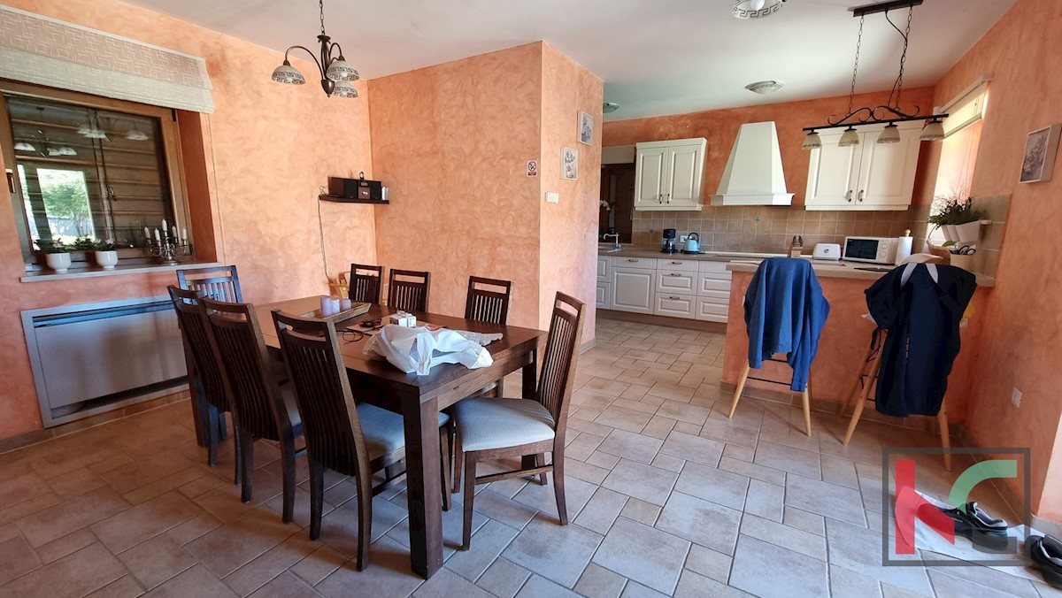 House For sale - ISTARSKA  MARČANA 