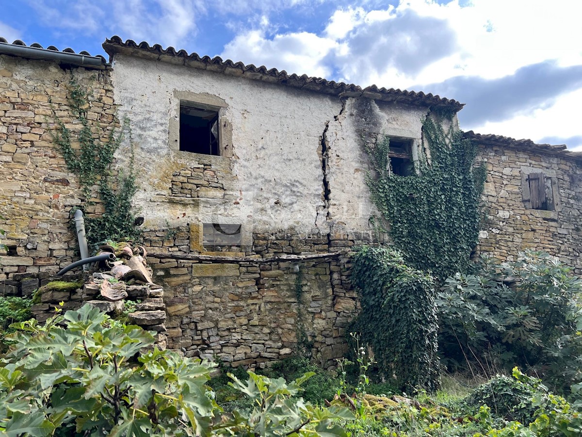 Kuća Na prodaju JURADI