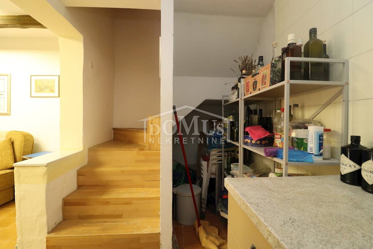 Maison À vendre - ŠIBENSKO-KNINSKA  TRIBUNJ 