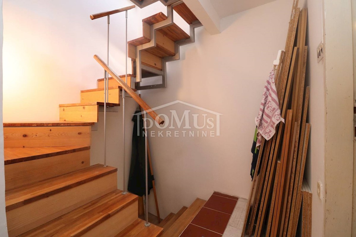 Maison À vendre - ŠIBENSKO-KNINSKA  TRIBUNJ 