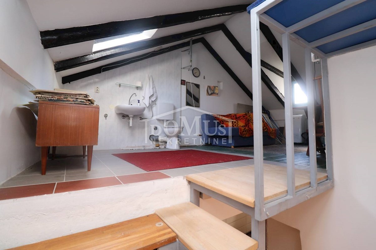 Maison À vendre - ŠIBENSKO-KNINSKA  TRIBUNJ 