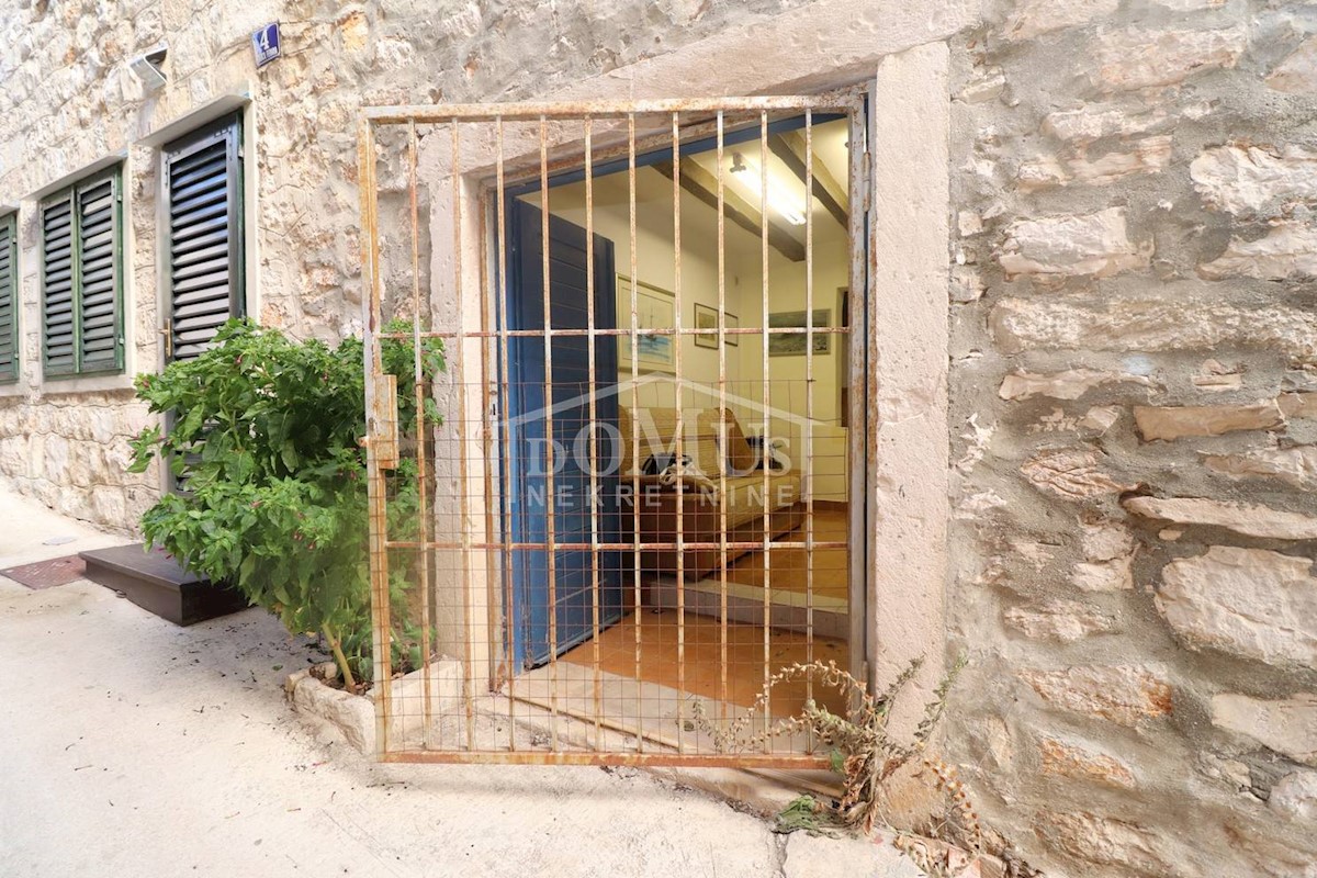 Maison À vendre - ŠIBENSKO-KNINSKA  TRIBUNJ 