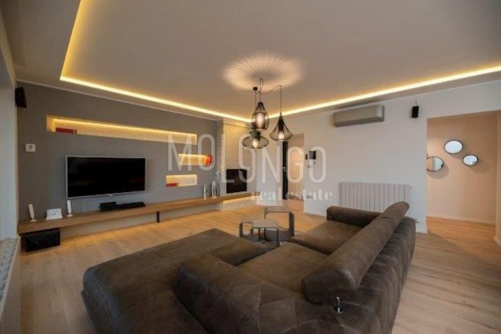 Appartamento da affittare 142 m² – Pobri