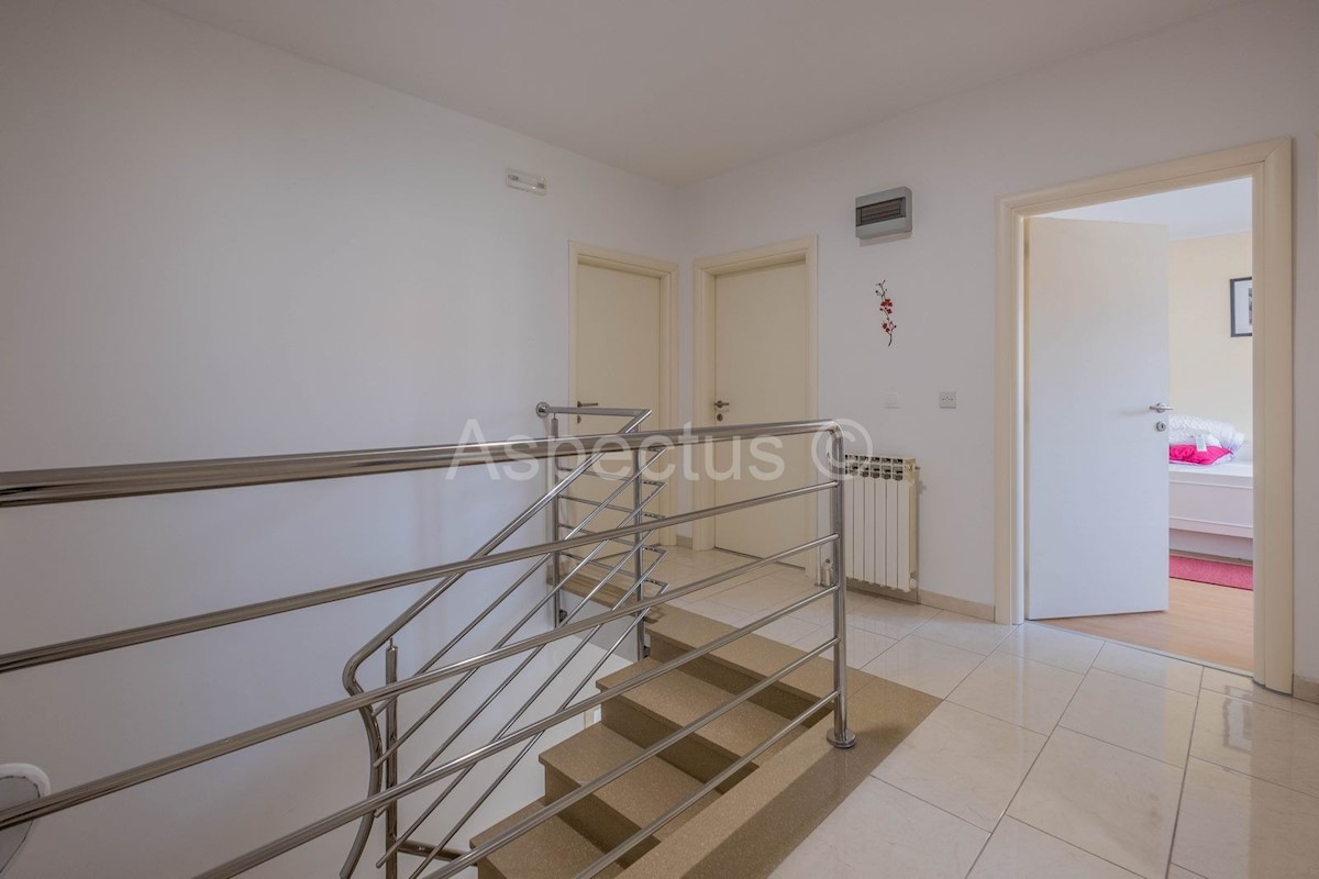 Haus Zu verkaufen - ISTARSKA PULA
