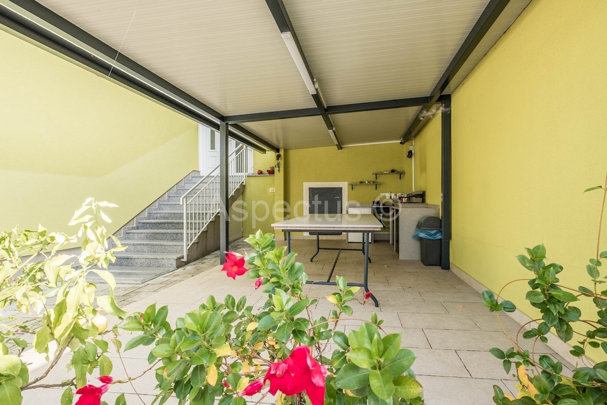 Haus Zu verkaufen - ISTARSKA PULA