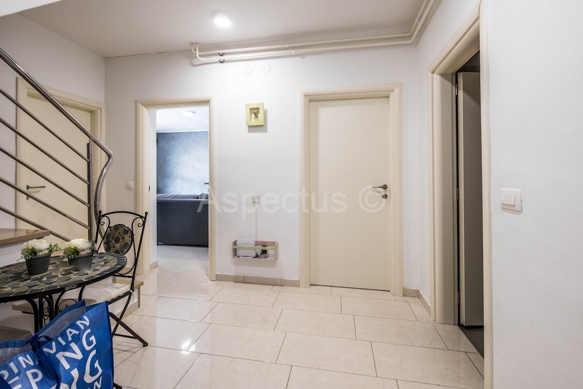 Haus Zu verkaufen - ISTARSKA PULA