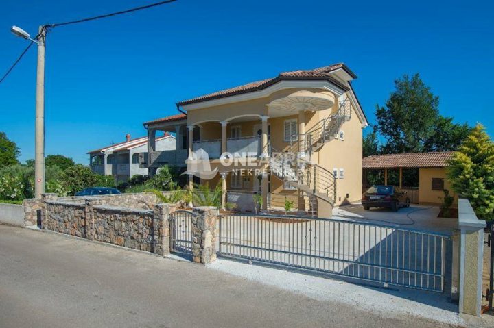 House for sale 160 m² – Malinska