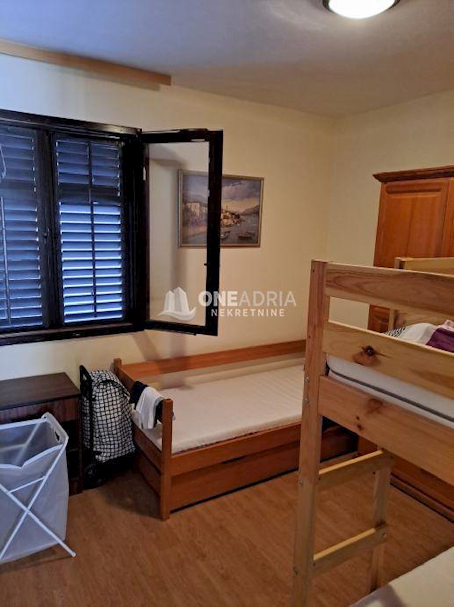 Apartma Na predaj - PRIMORSKO-GORANSKA  NOVI VINODOLSKI 