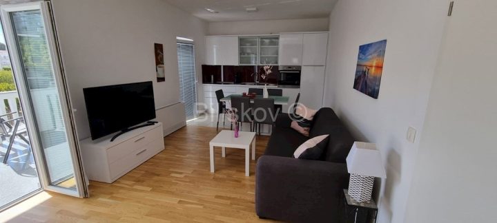 Flat for rent 55 m² – Podstrana