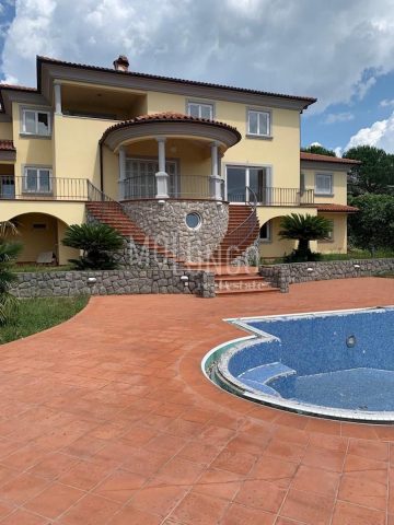 House for sale 292 m² – Pobri
