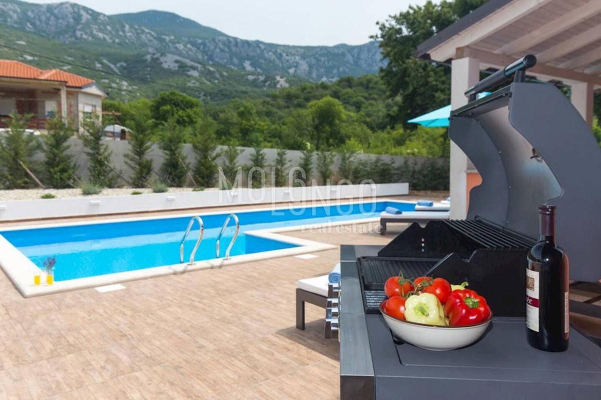 Kuća Na prodaju - PRIMORSKO-GORANSKA  VINODOLSKA OPĆINA 