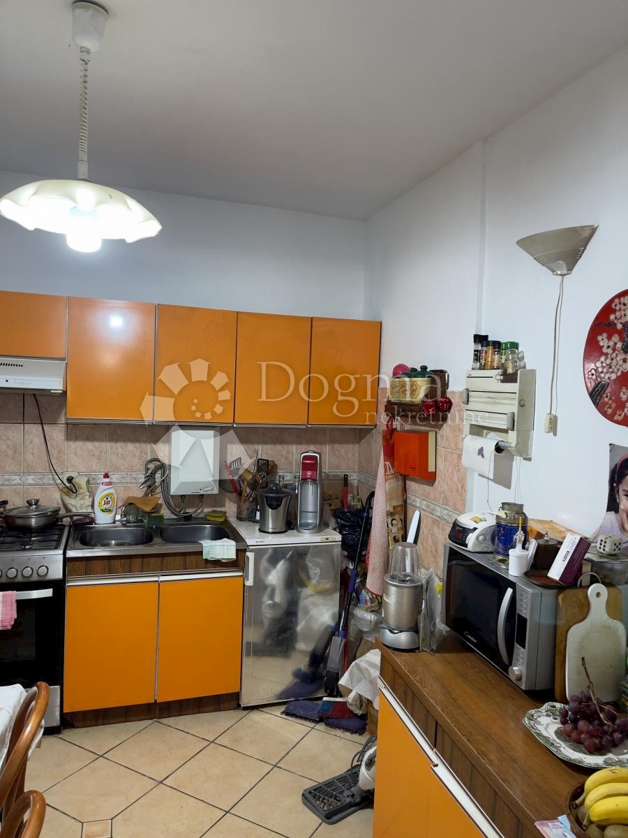 Kuća Na prodaju - ZAGREBAČKA  VELIKA GORICA 