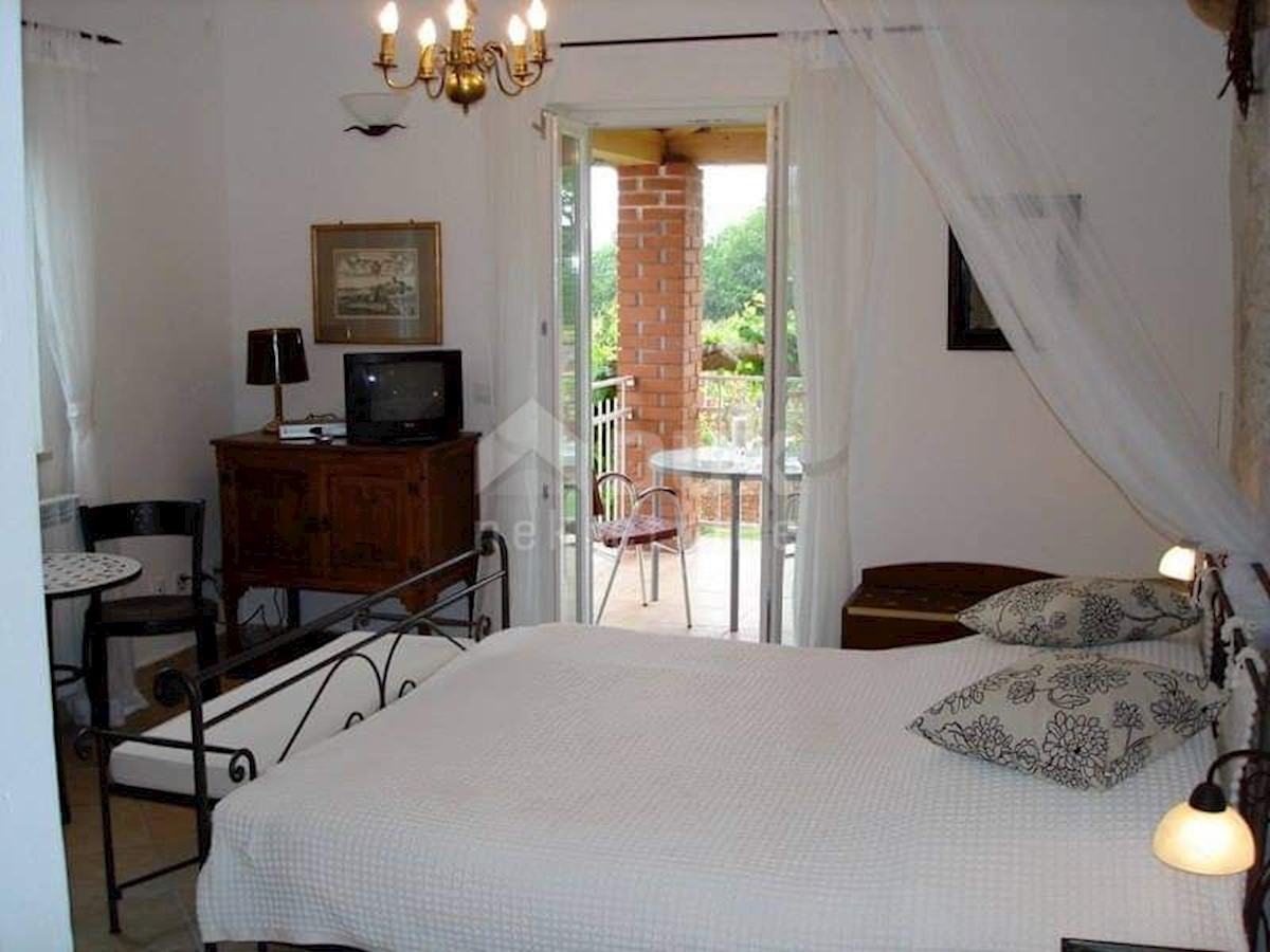 Casa In vendita - ISTARSKA  POREČ 