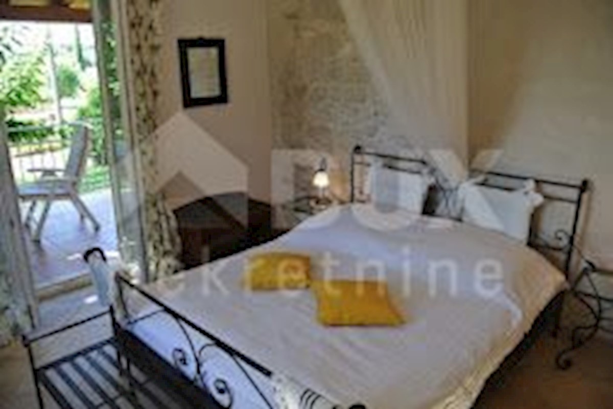 Casa In vendita - ISTARSKA  POREČ 