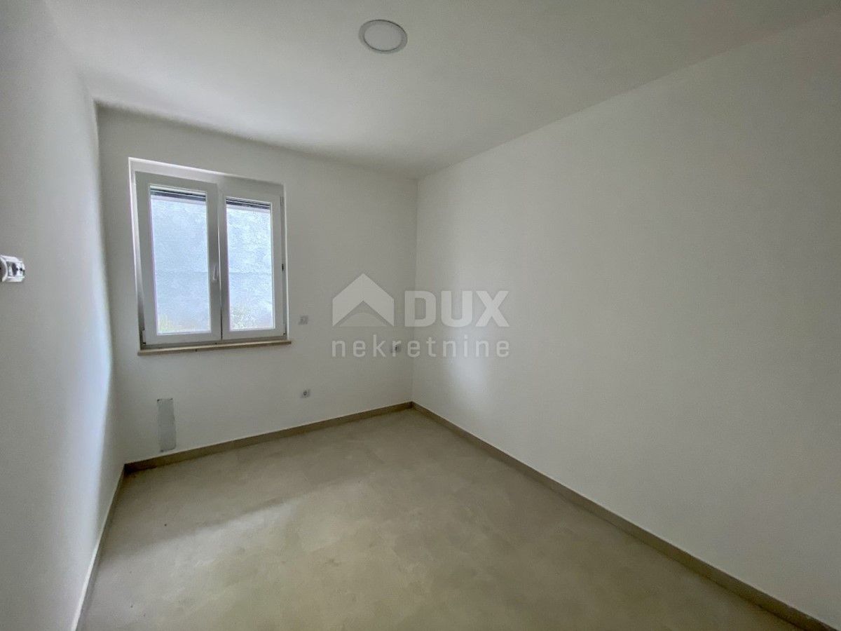 Flat For sale - PRIMORSKO-GORANSKA  KOSTRENA 