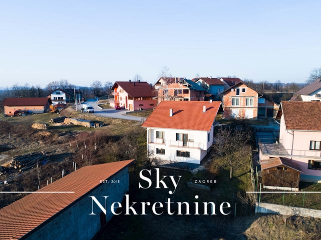 Dom na sprzedaż 330 m² – Slunj