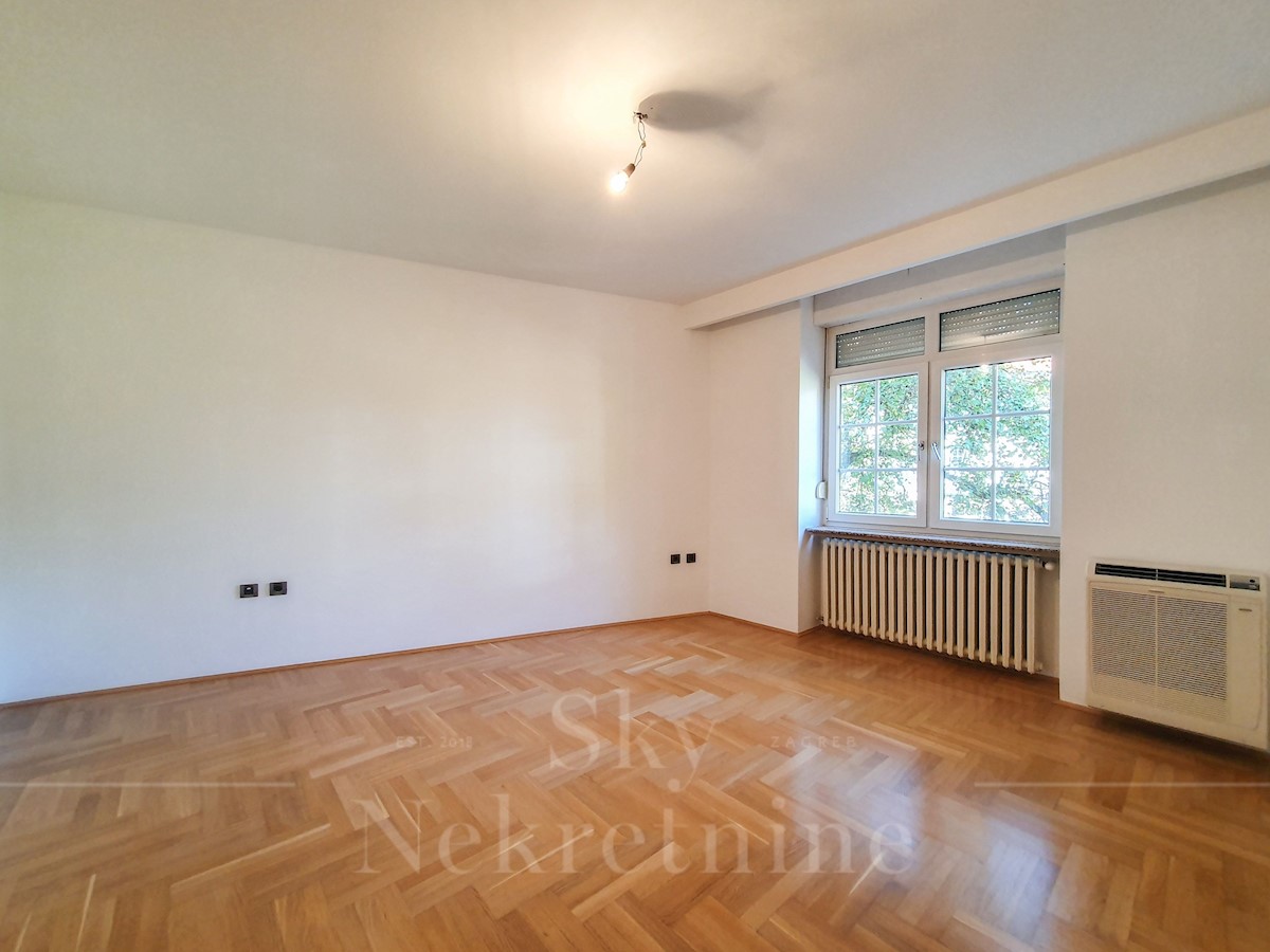 Appartement À vendre - GRAD ZAGREB  ZAGREB 