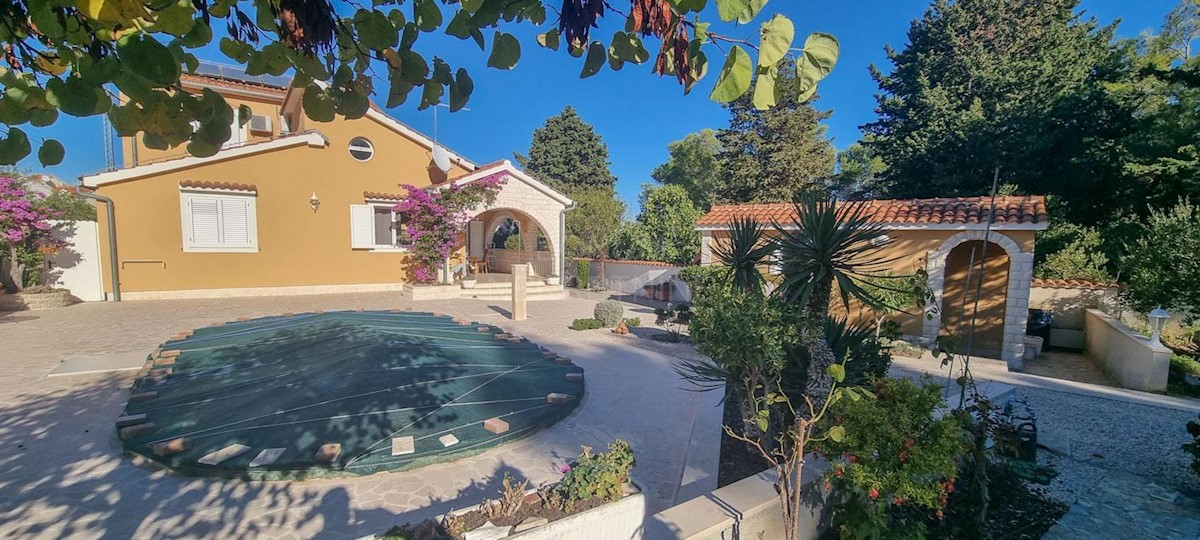 House For sale - šibensko-kninska Vodice - foto 2/6