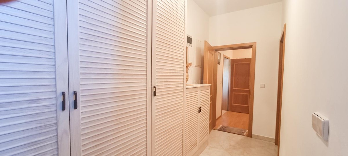 House For sale - šibensko-kninska Vodice - foto 3/6
