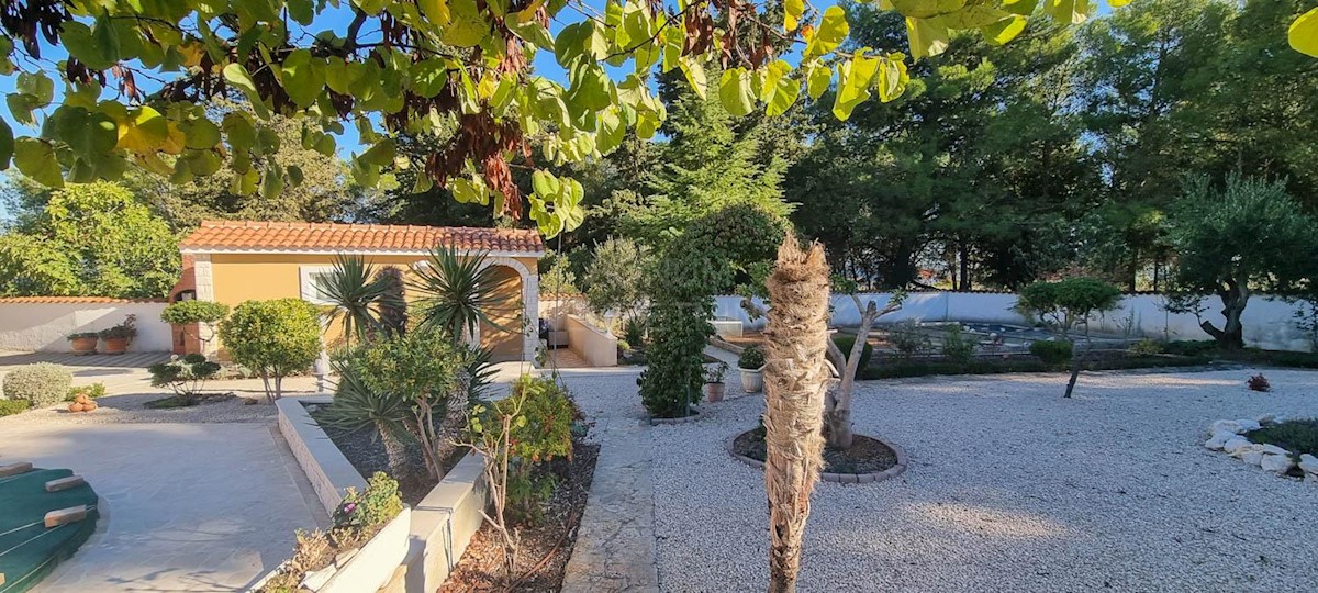 House For sale - ŠIBENSKO-KNINSKA  VODICE 