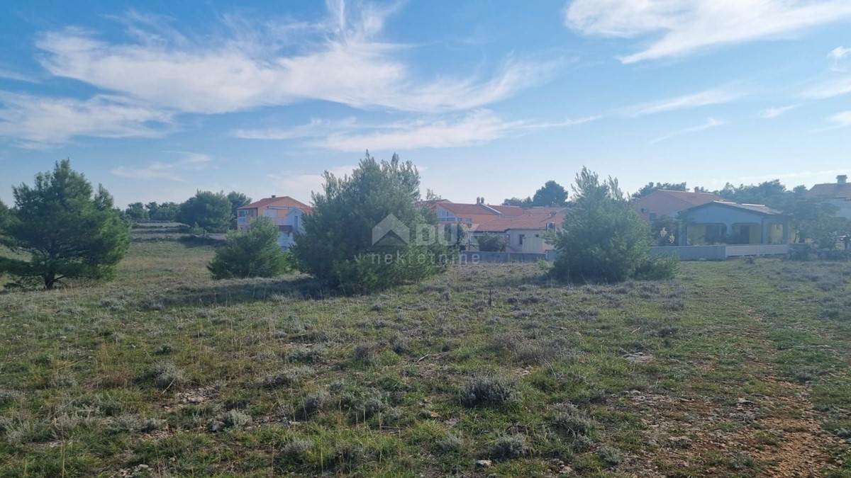 Land For sale - ZADARSKA  VIR 