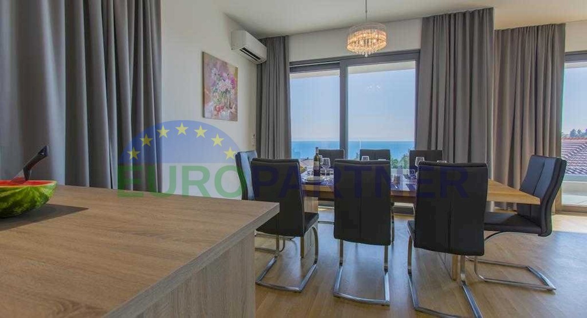 House For sale - SPLITSKO-DALMATINSKA  MAKARSKA 