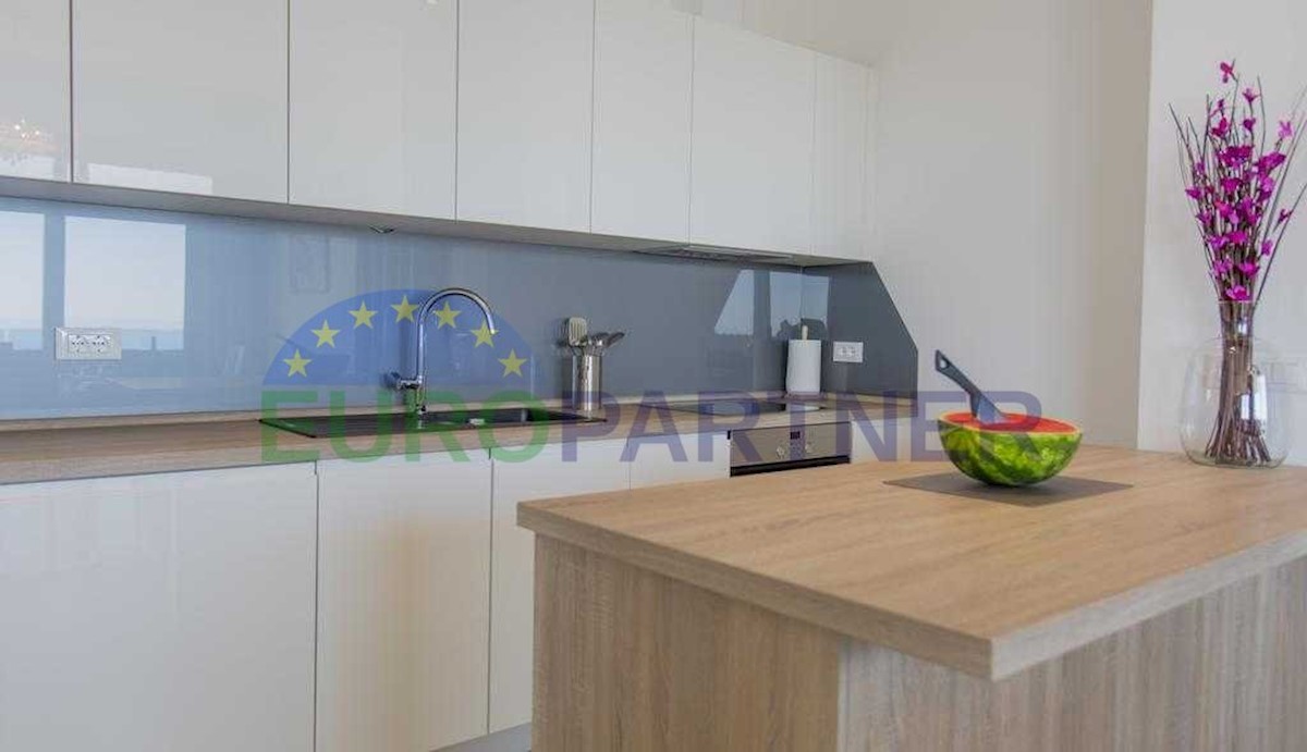 House For sale - SPLITSKO-DALMATINSKA  MAKARSKA 