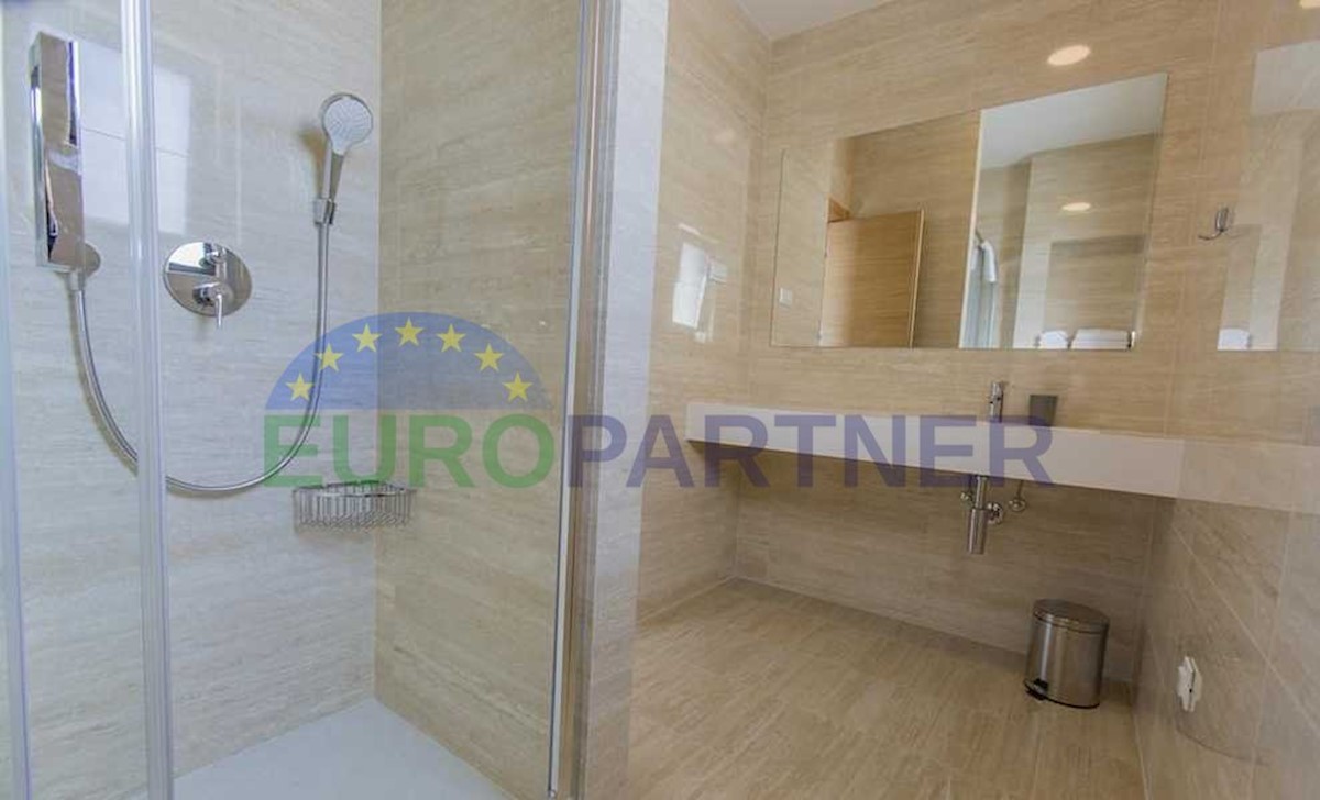 House For sale - SPLITSKO-DALMATINSKA  MAKARSKA 