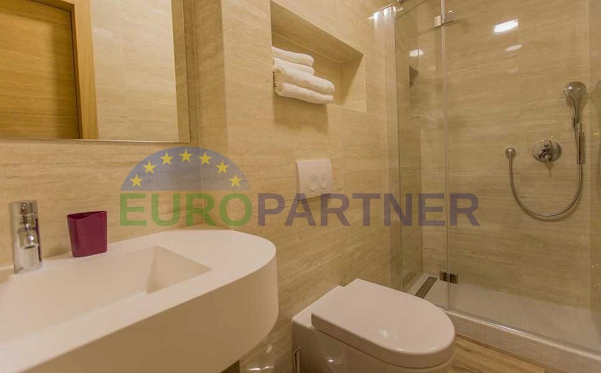 House For sale - SPLITSKO-DALMATINSKA  MAKARSKA 