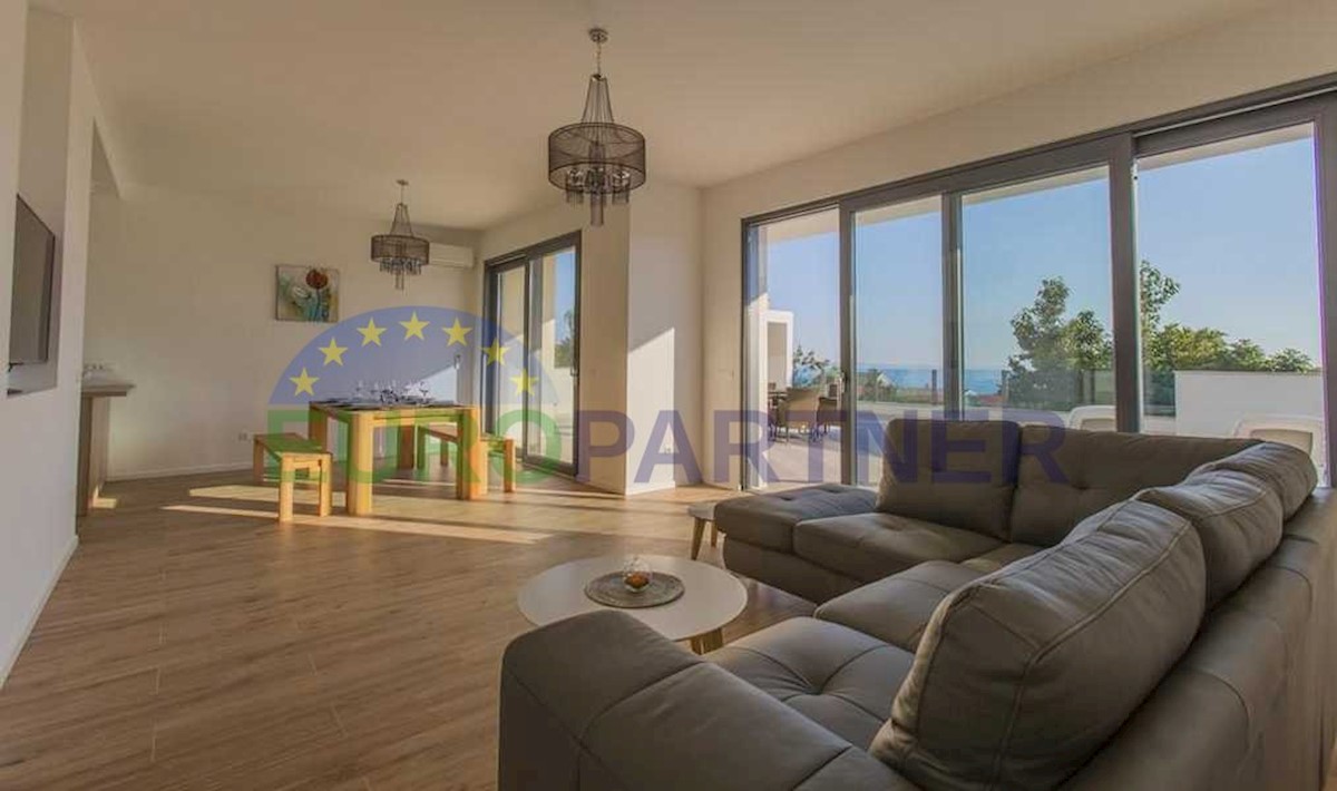 House For sale - SPLITSKO-DALMATINSKA  MAKARSKA 
