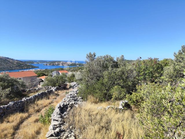 Land for sale 1080 m² – Podglavica