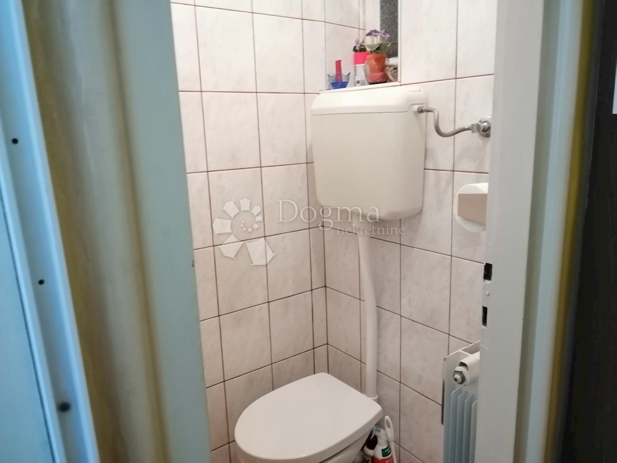Mieszkanie Na sprzedaż - GRAD ZAGREB  ZAGREB 