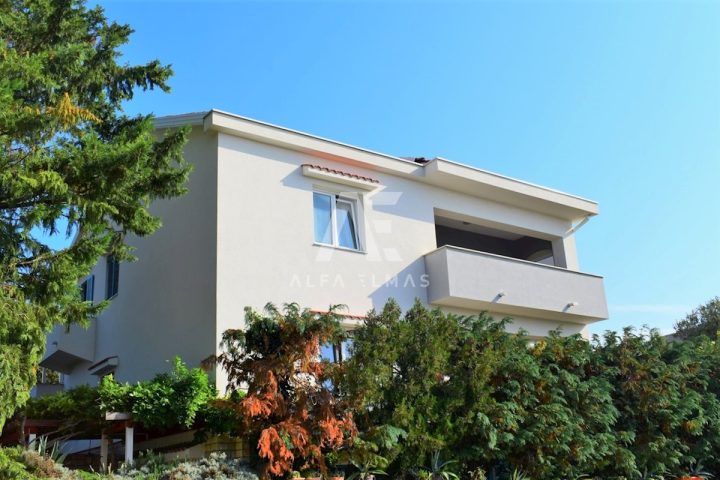 Casa in vendita 400 m² – Krk