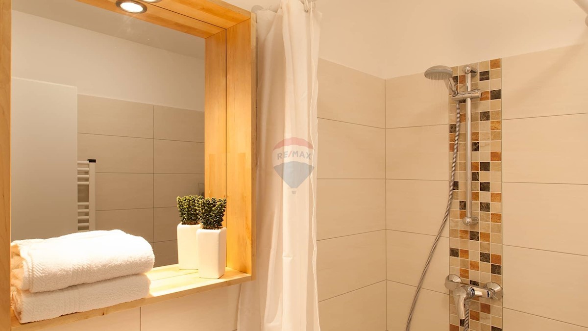 Casa In vendita - ISTARSKA  POREČ 