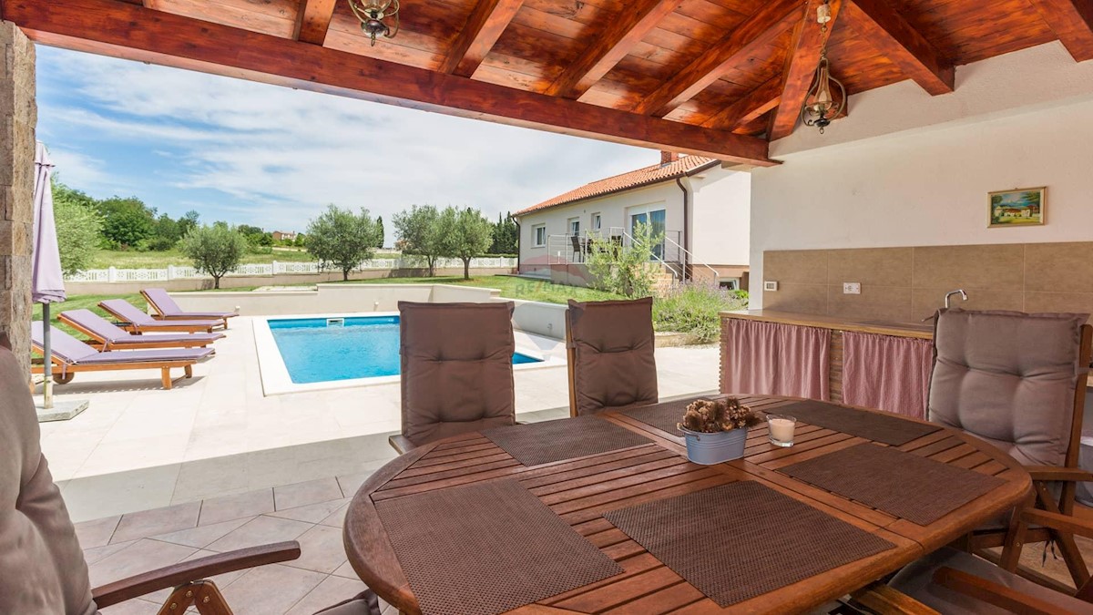 Casa In vendita - ISTARSKA  POREČ 
