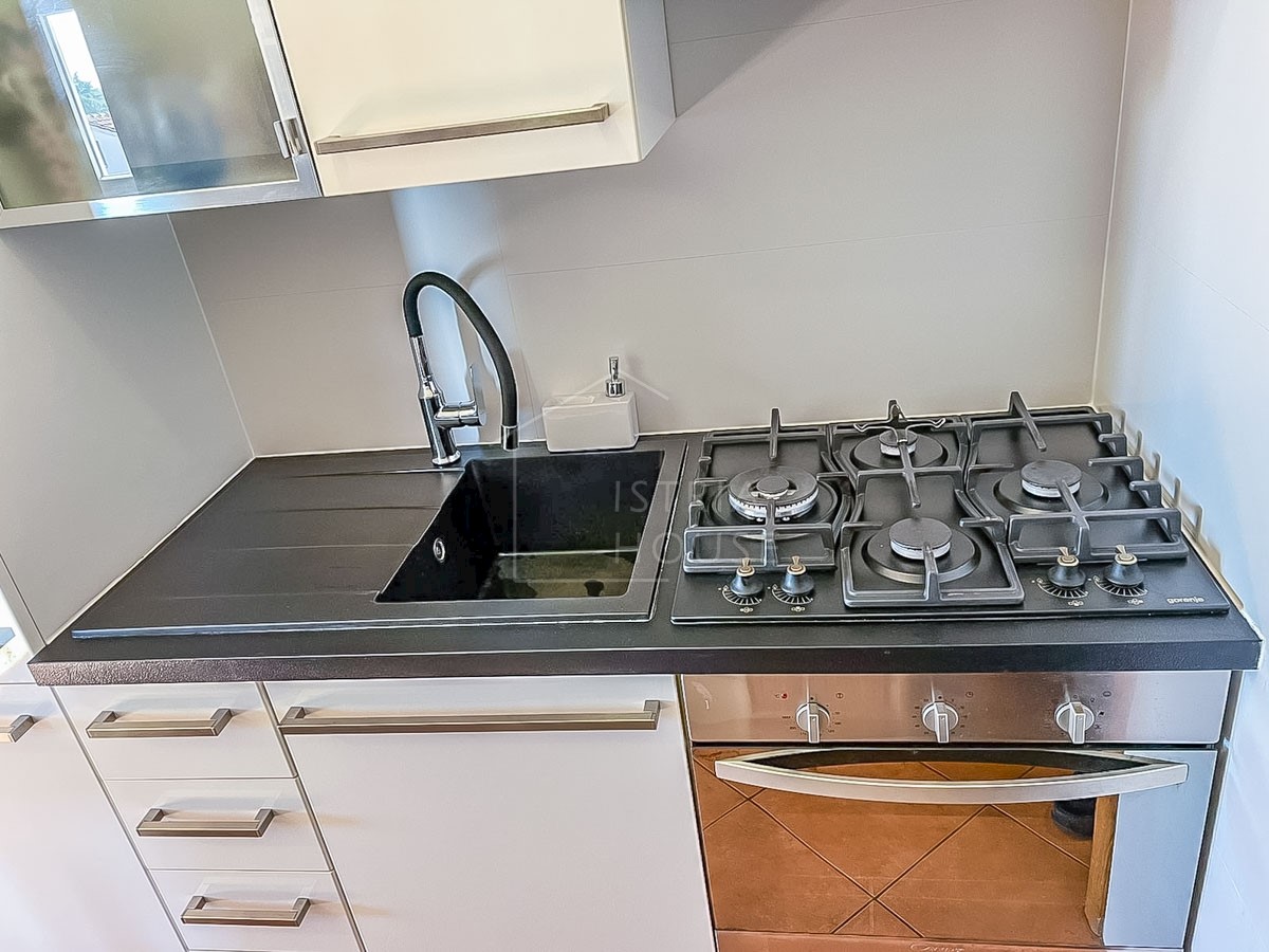 Apartma Na predaj - ISTARSKA  NOVIGRAD 