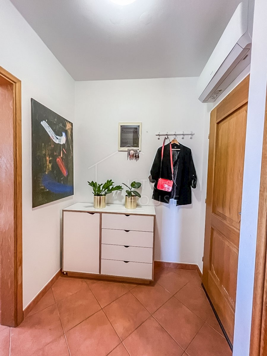 Apartma Na predaj - ISTARSKA  NOVIGRAD 