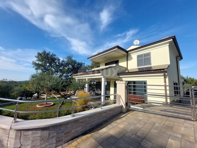 Haus zu verkaufen 390 m² – Rovinj