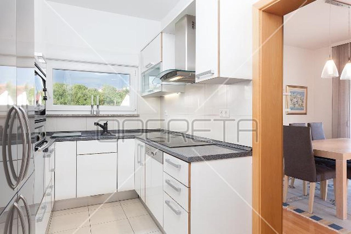 Apartmán Na predaj - GRAD ZAGREB  ZAGREB 