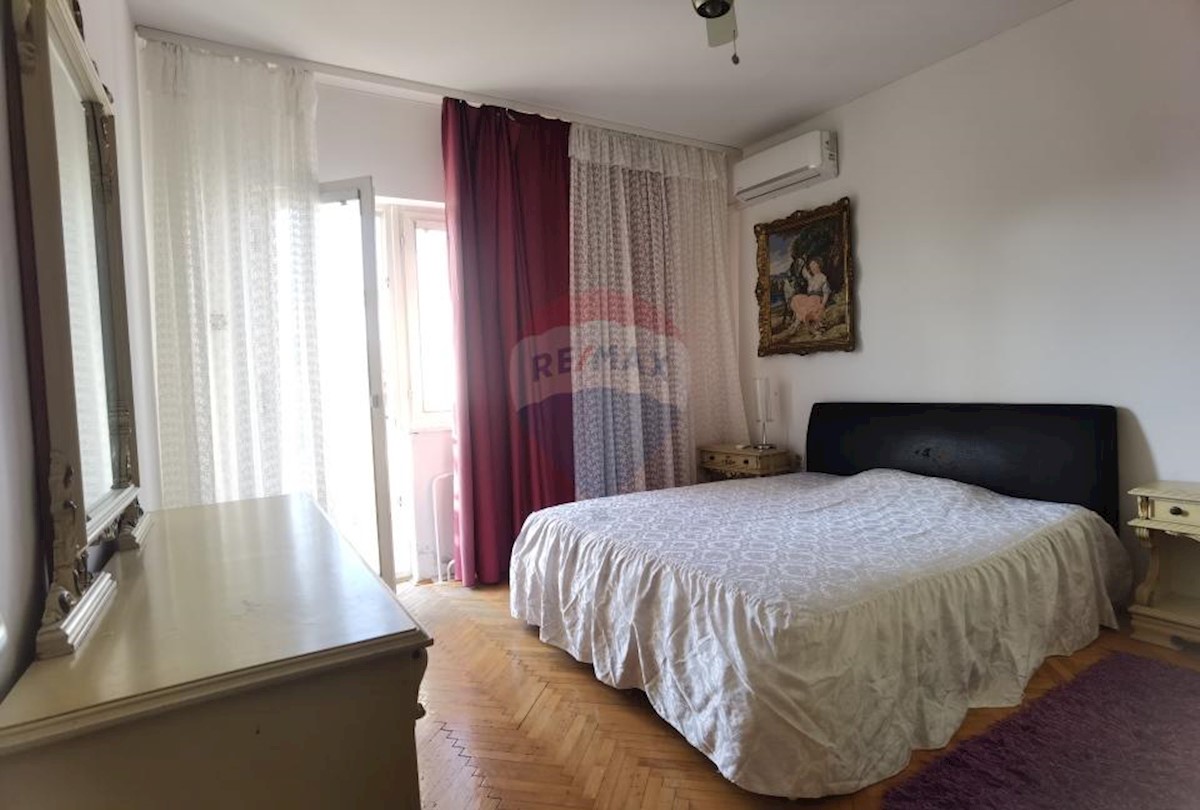 Haus Zu verkaufen - ISTARSKA  PULA 