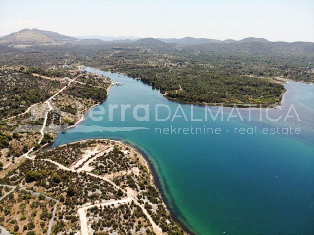 Land For sale - ŠIBENSKO-KNINSKA  ŠIBENIK 